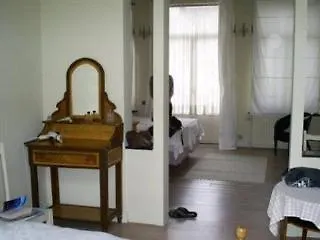 Sparrow's Nest Ghent