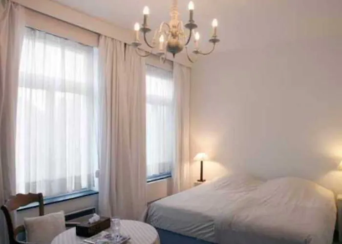 Bed and breakfast Sparrow's Nest 4*