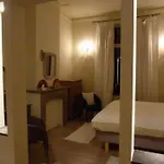 Bed and breakfast Sparrow's Nest 4*