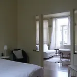 Sparrow's Nest Bed and breakfast 4*