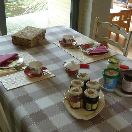 Sparrow's Nest 4* Гент